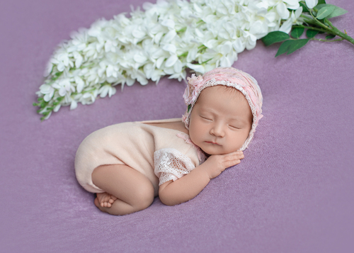 Ньборн позировка на боку